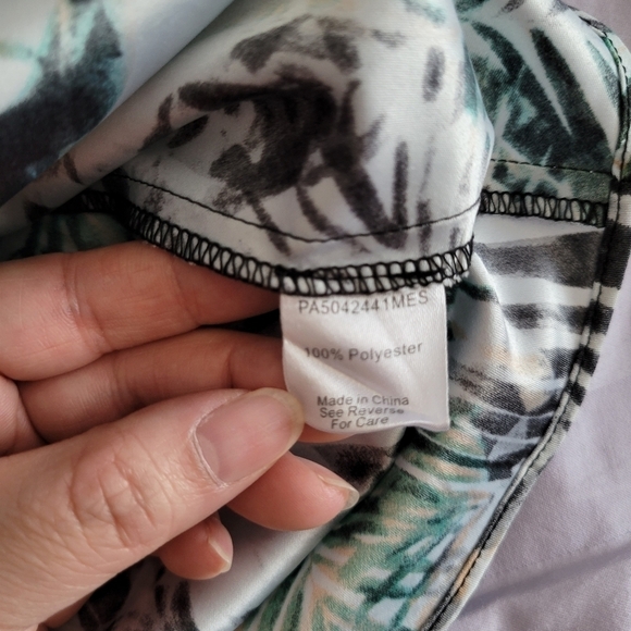 Parker Tropical Print Dress - Picture 8 of 8